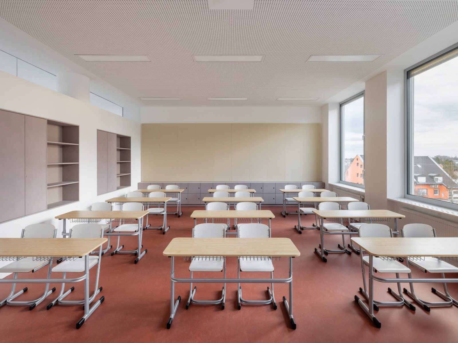 Archisearch Architecture for Education: Bakyta Designs a Low-Impact, Community-Oriented Primary School Extension in Slovakia