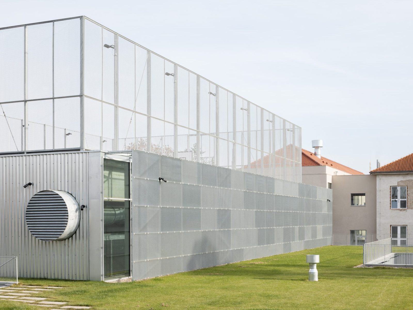 Archisearch Architecture for Education: Bakyta Designs a Low-Impact, Community-Oriented Primary School Extension in Slovakia