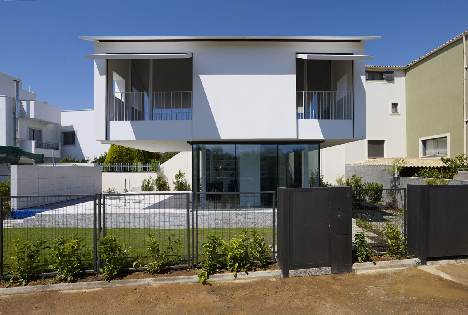 Archisearch House Ε - Compact living by the coast | buerger katsota architects