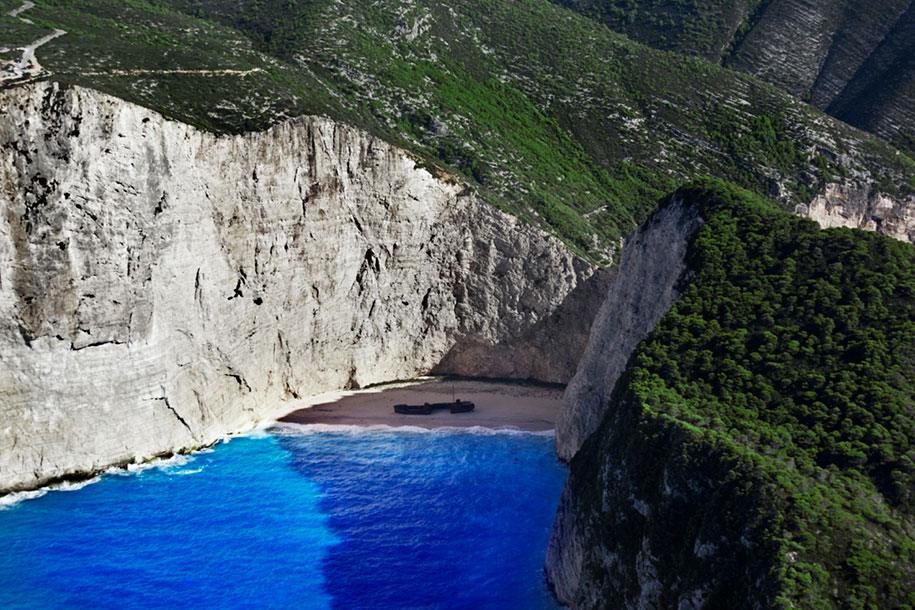 blue, island, Zakynthos, silver, house, olivier, dwek, klein, vernacular, bioclimatic, traditional, cycladic, Serge, Anton