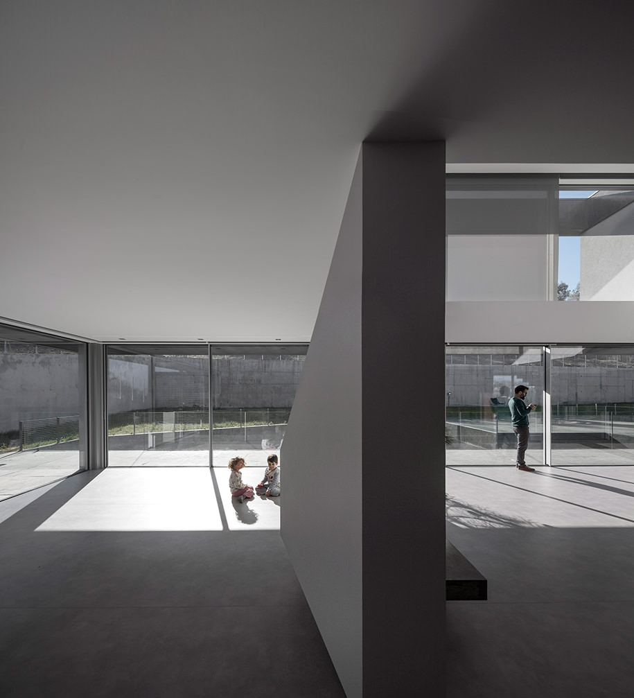 Casa, BE, spaceworkers, portugal, concrete, vernacular, landscape, agriculture, barns, granary, gravitational, lightness