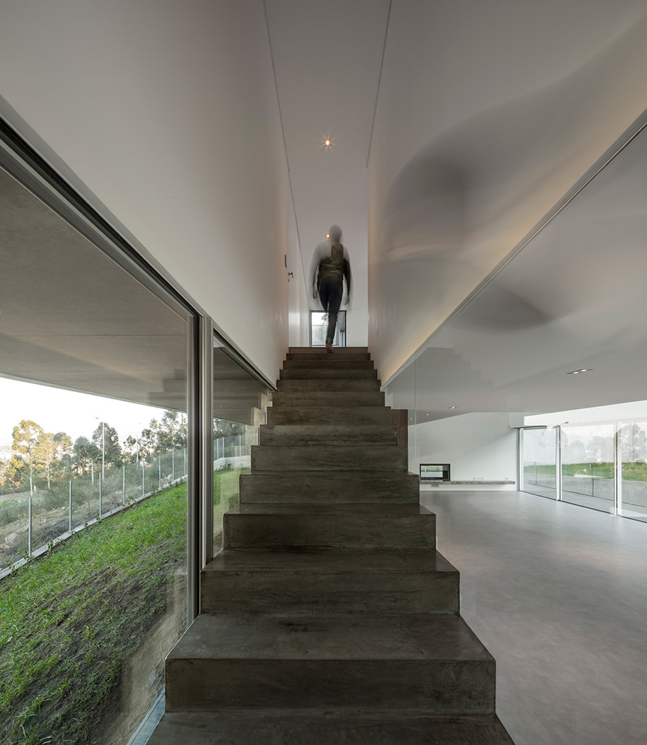 Casa, BE, spaceworkers, portugal, concrete, vernacular, landscape, agriculture, barns, granary, gravitational, lightness