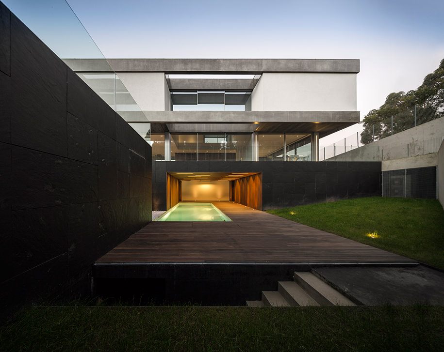 Casa, BE, spaceworkers, portugal, concrete, vernacular, landscape, agriculture, barns, granary, gravitational, lightness