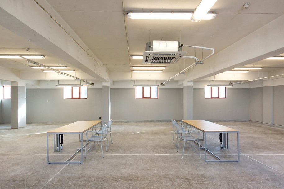 Archisearch Studiomateriality turned an old industrial building into a minimal space for Phoenix Distribution company