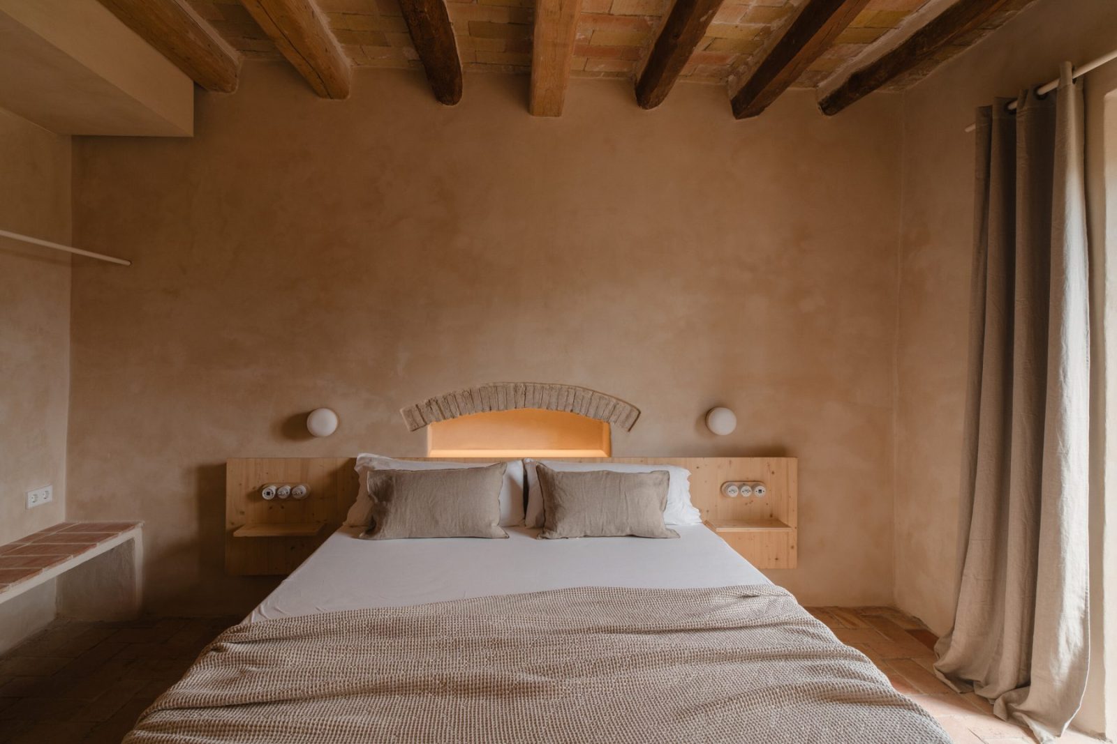 Archisearch A Whimsical Reuse: Inhabiting a Former Carpentry Workshop by Clara Crous Arquitectura