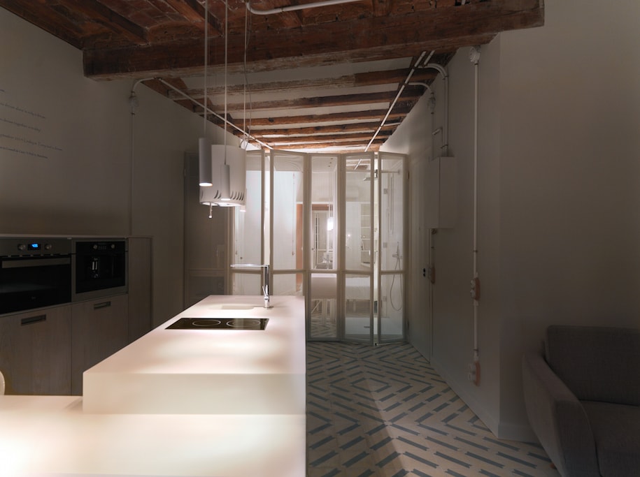 Lightslice, Cometa Architects, Victor Gonzalez Marti, Faidra Matziaraki, Barcelona, interior design, interiors, interior architecture, εσωτερική διακόσμηση, αρχιτεκτονική εσωτερικών χώρων, flat, redesign, reconstruction, house, residential, reform, refurbishment, ανακαίνιση, διαμέρισμα, κατοικία