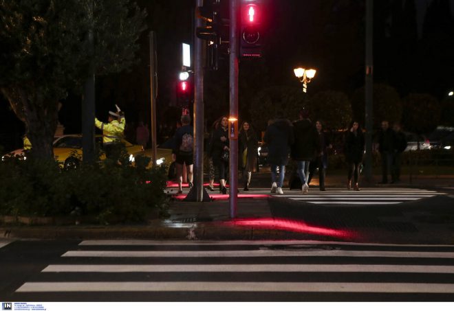 Archisearch - H πρώτη έξυπνη διάβαση πεζών στην Ευρώπη εγκαινιάστηκε στην Αθήνα