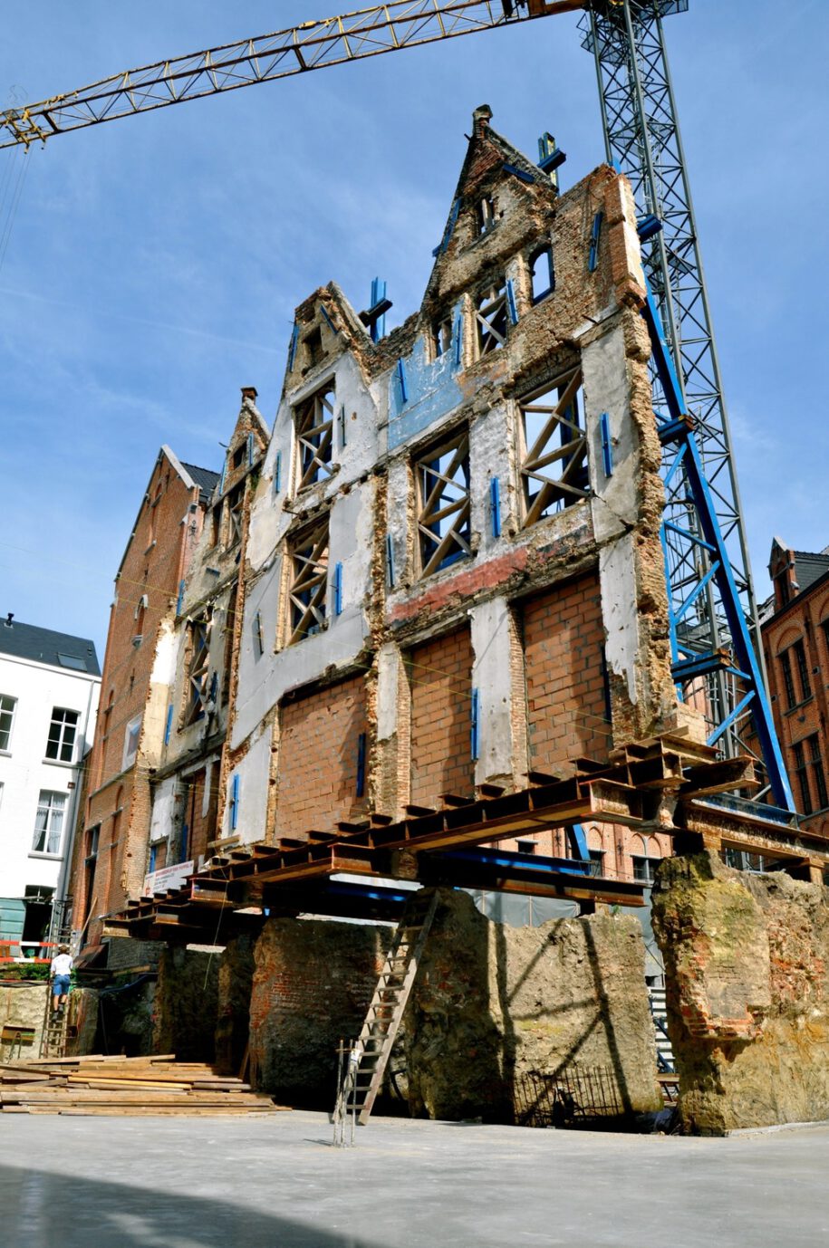 Archisearch Drabstraat Apartments: interweaving of history in Mechelen, Belgium by dmvA