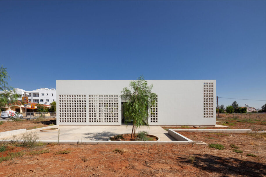 Archisearch House with Four Gardens in Nicosia, Cyprus | draftworks* architects