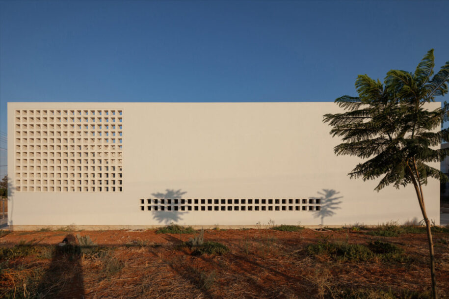 Archisearch House with Four Gardens in Nicosia, Cyprus | draftworks* architects