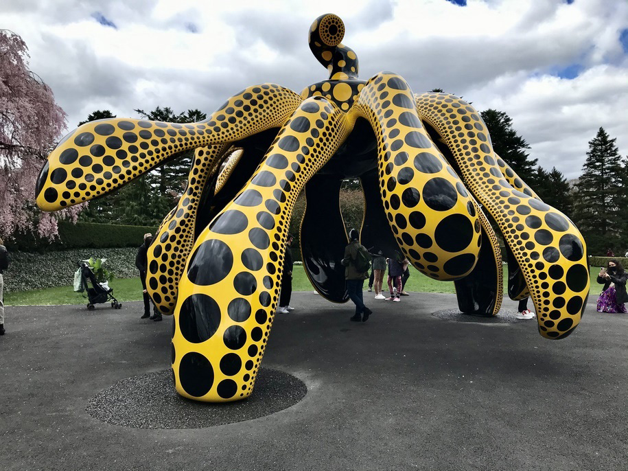 Archisearch KUSAMA_Cosmic Nature: Experience Yayoi Kusama's profound connection with New York Botanic Garden