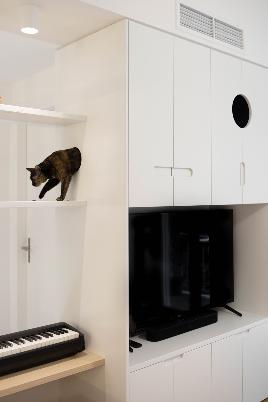 Archisearch MJA or A flat for three humans and a cat | Apartment renovation by Threshold architecture studio