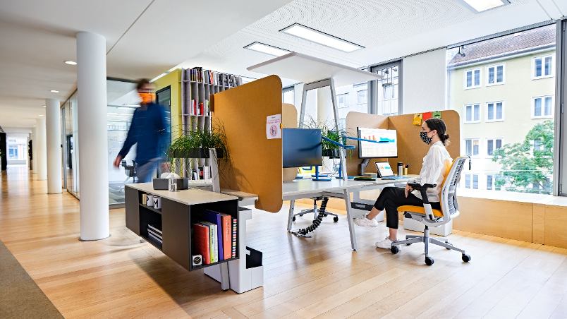Archisearch Welcome Back by Steelcase: η Steelcase - Office Furniture Solutions, Education & Healthcare αναδιαμόρφωσε το Learning and Innovation Center της για την μετά covid εργασιακή εποχή