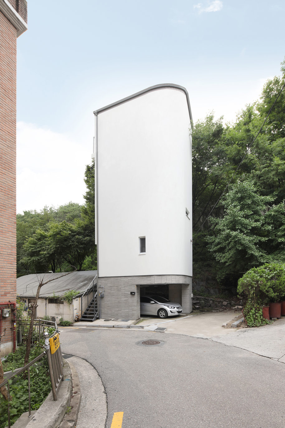 Archisearch Seroro microhouse in Seoul, South Korea | Smaller Architects