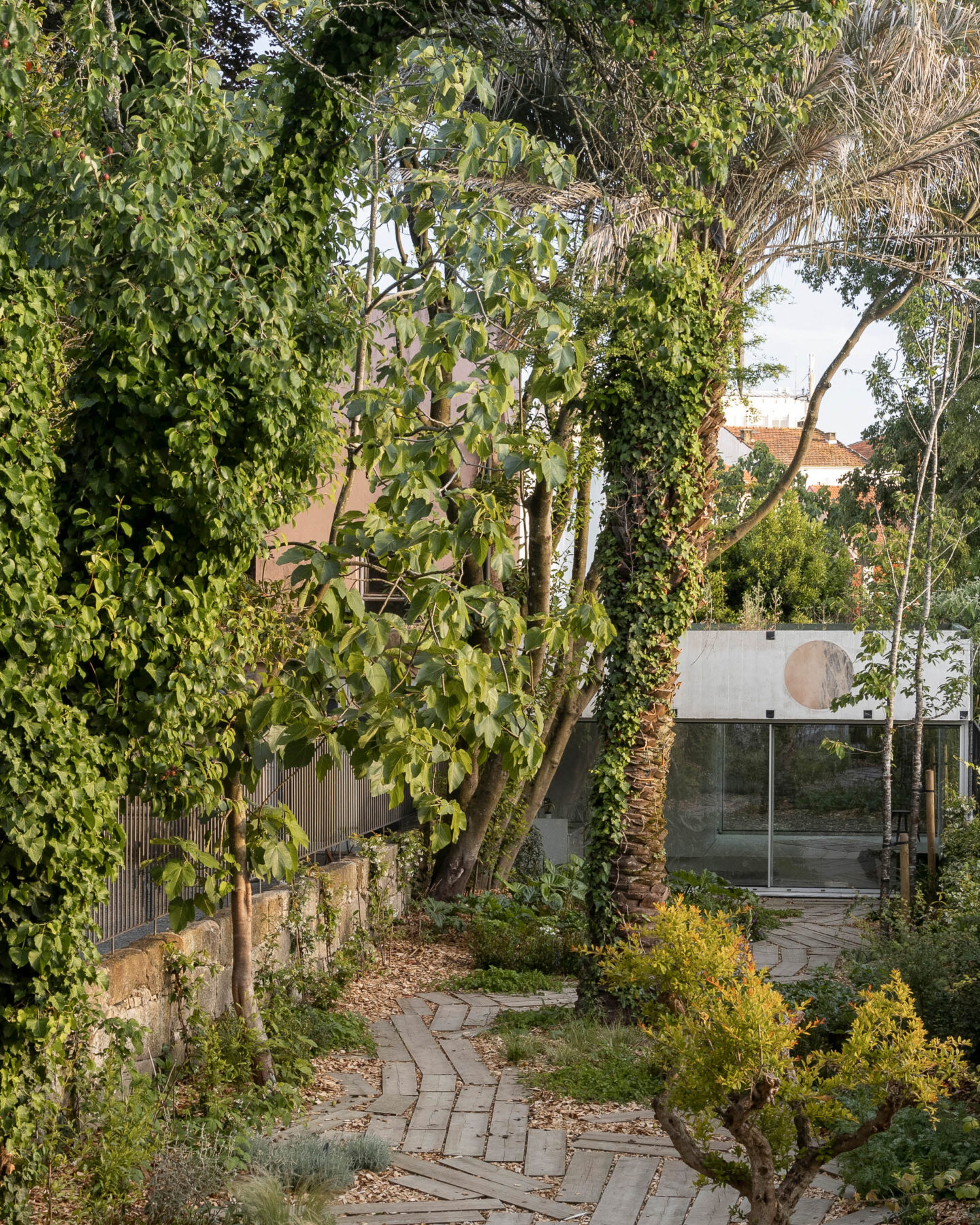 Archisearch Tiny Palazzo by Fala Atelier in Porto, Portugal