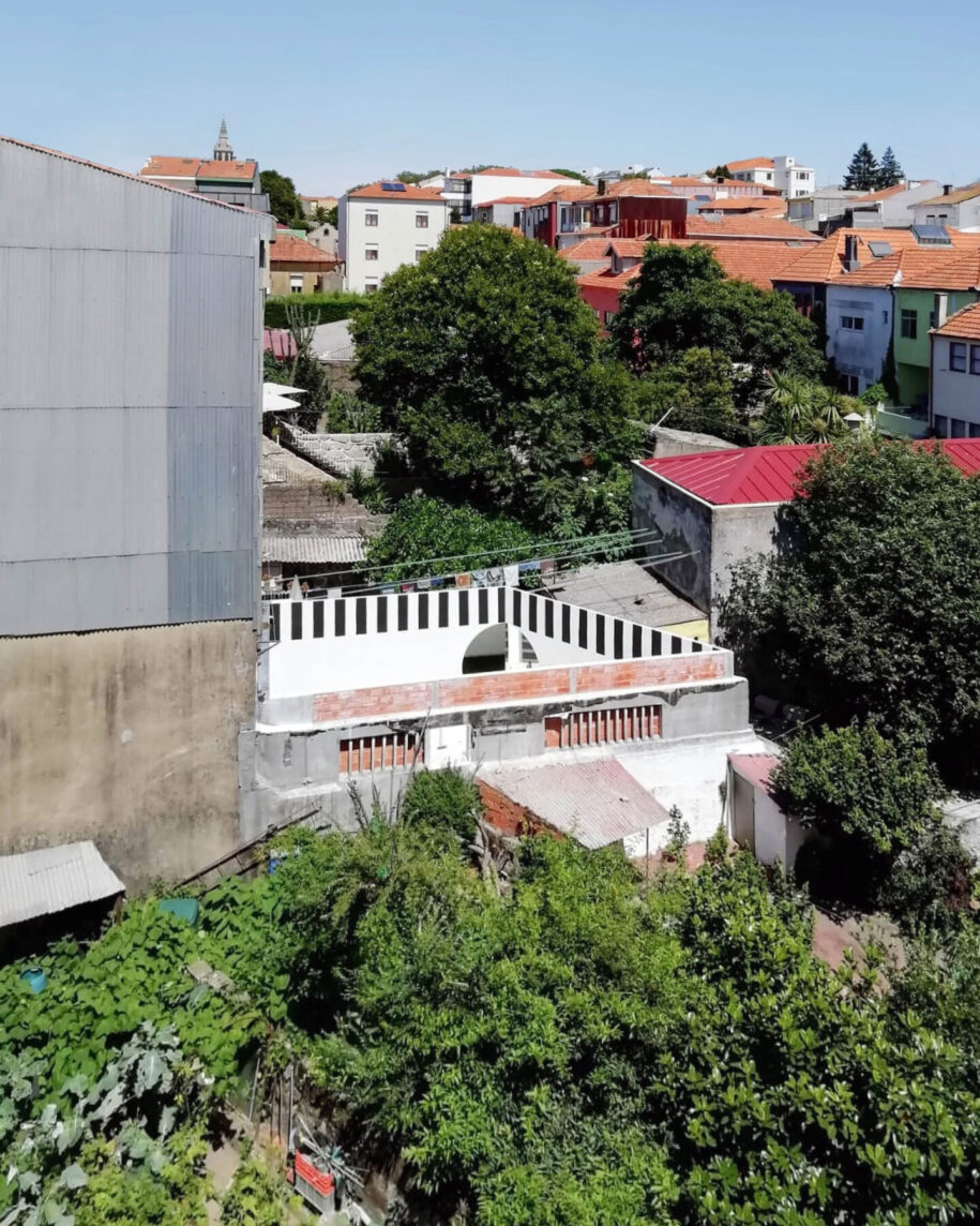 Archisearch Uneven house in Porto, Portugal | Fala Atelier