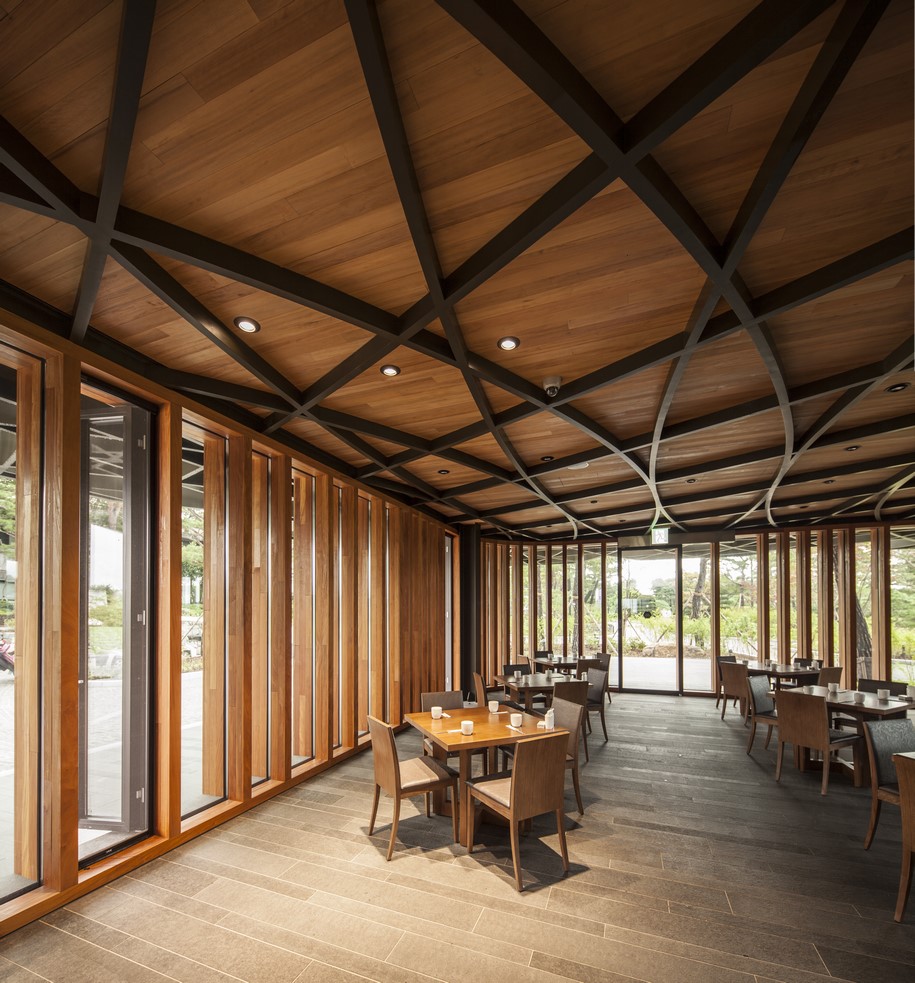 Mecanoo, Taekwang Country Club Café , Gyeonggi-do, South Korea, 2015