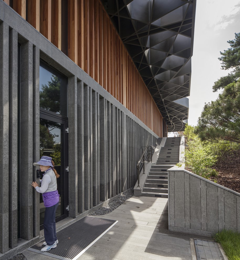 Mecanoo, Taekwang Country Club Café , Gyeonggi-do, South Korea, 2015