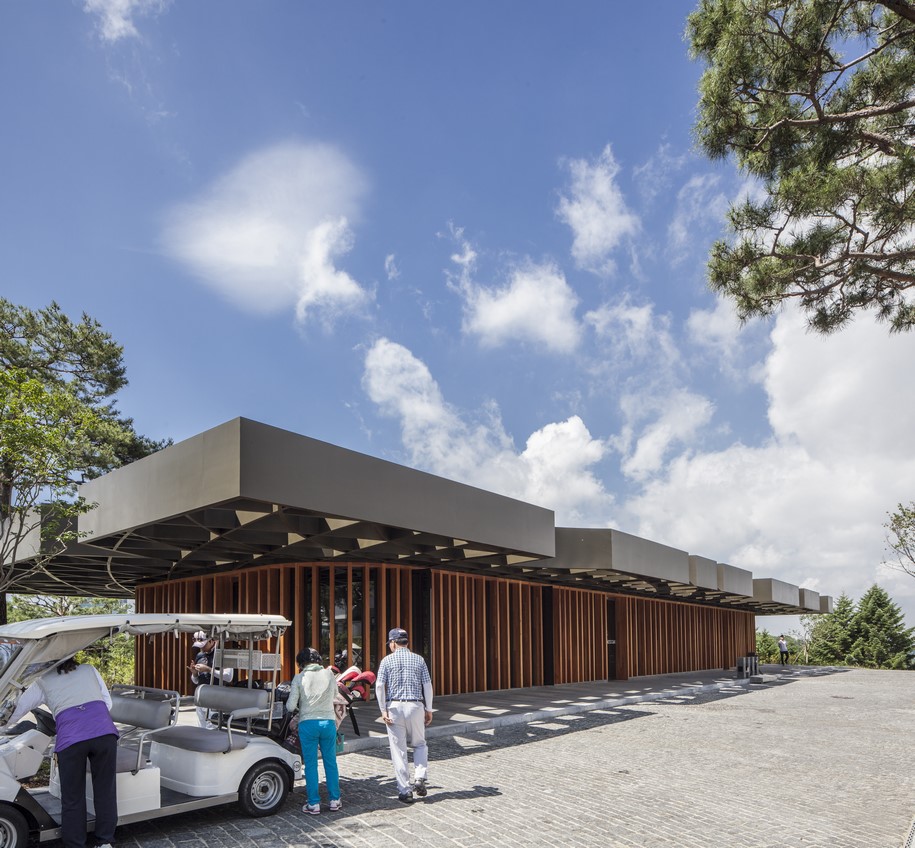 Mecanoo, Taekwang Country Club Café , Gyeonggi-do, South Korea, 2015