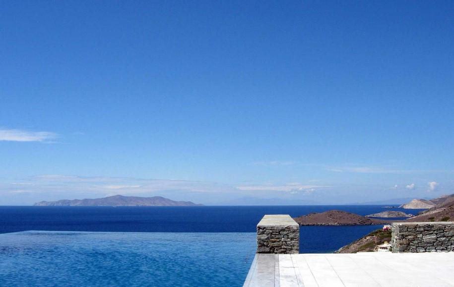 Syros, house, vacation, holiday, minimalism, greek architecture, Greece, island, Aegean Sea, Cycladic, white, interios, Evi Kostakioti, Vangelis Paterakis