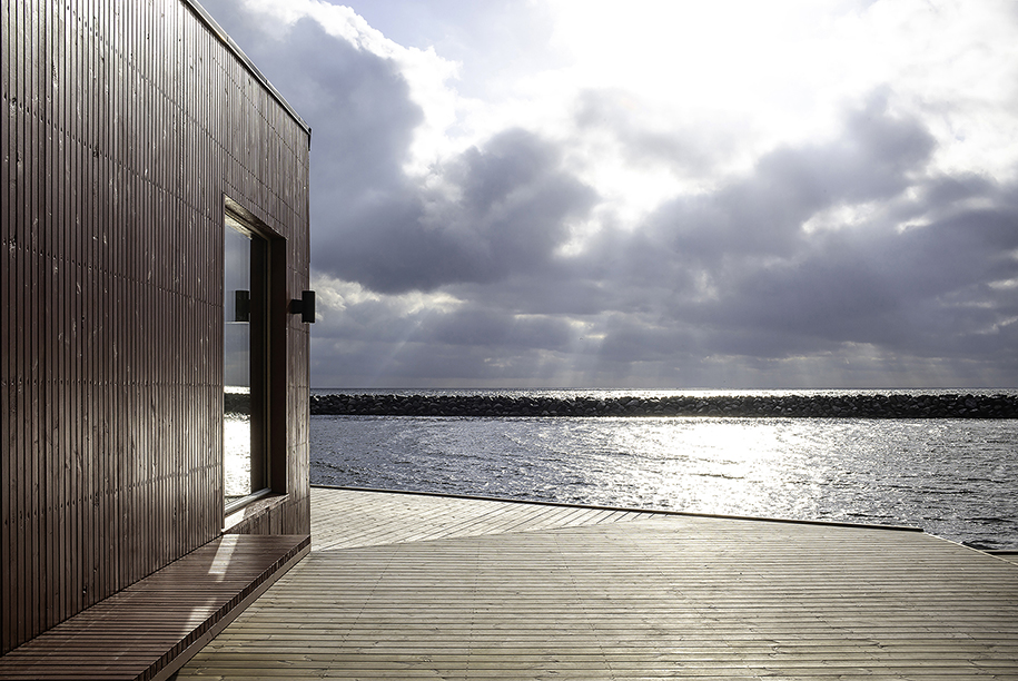 Archisearch ISFUGLEN: winter bathing club in Brøndby Marine Harbor | Matters architects