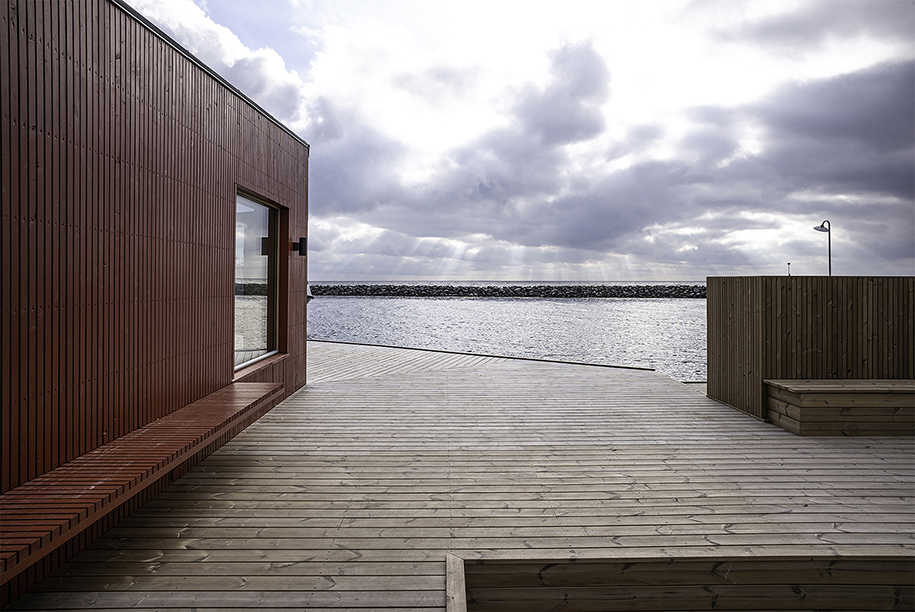 Archisearch ISFUGLEN: winter bathing club in Brøndby Marine Harbor | Matters architects