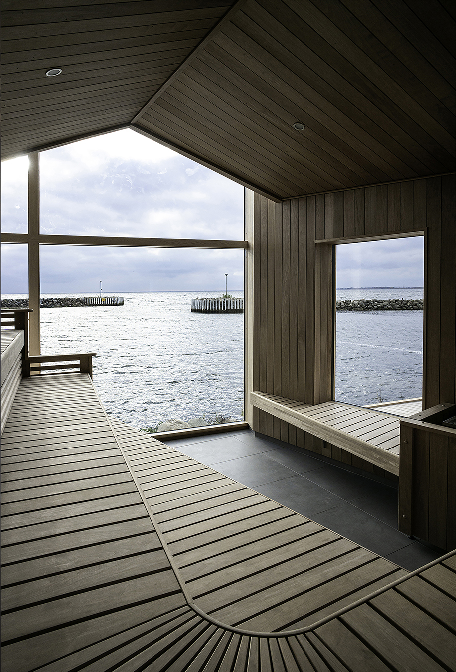 Archisearch ISFUGLEN: winter bathing club in Brøndby Marine Harbor | Matters architects