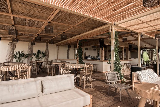 Archisearch - Kazakos architects completed Mango Beach Bar in Preveza, Greece