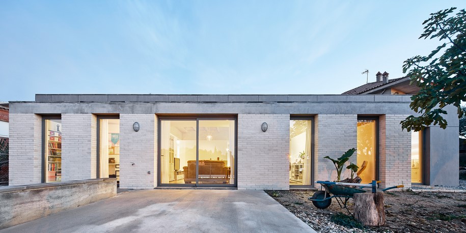 Marian, Single-family house,  Ullastrell, Barcelona, miliunarquitectura, 2017, Carles Marcos