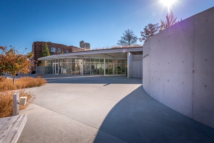 Archisearch - Brooklyn Botanic Garden Visitor Center / Photography by Pygmalion Karatzas