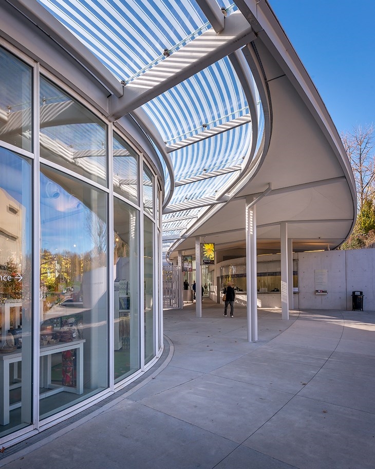 Archisearch BROOKLYN BOTANIC GARDEN VISITOR CENTER / PHOTOGRAPHY BY PYGMALION KARATZAS