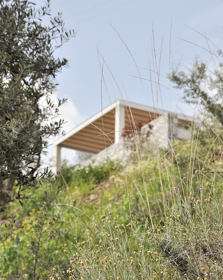 Archisearch Villa Melana at Tyros, Greece / Valia Foufa & Panos Papassotiriou