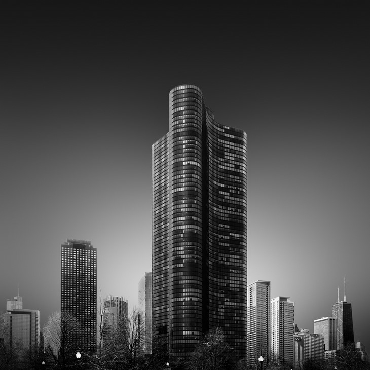 Archisearch - Trigonum - Lake Point Tower in downtown Chicago, Illinois (c) Dennis Ramos