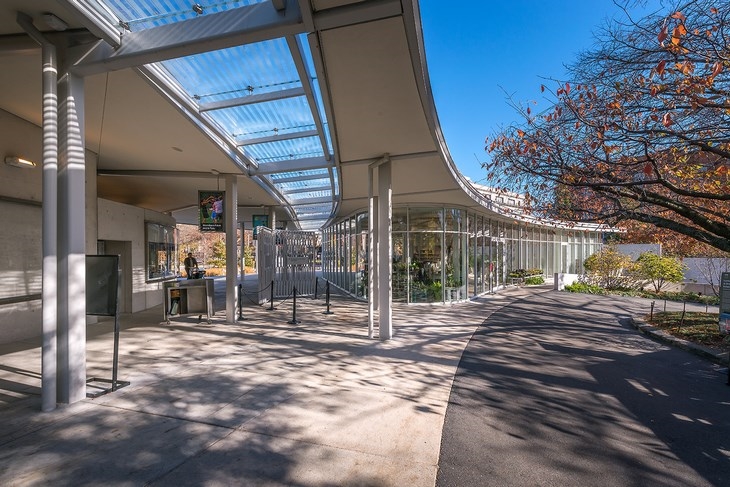 Archisearch - Brooklyn Botanic Garden Visitor Center / Photography by Pygmalion Karatzas