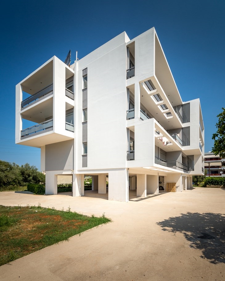 Archisearch - Southern view, Thiresias Residential Building, Patras Greece, Barlas Architects (c) Pygmalion Karatzas