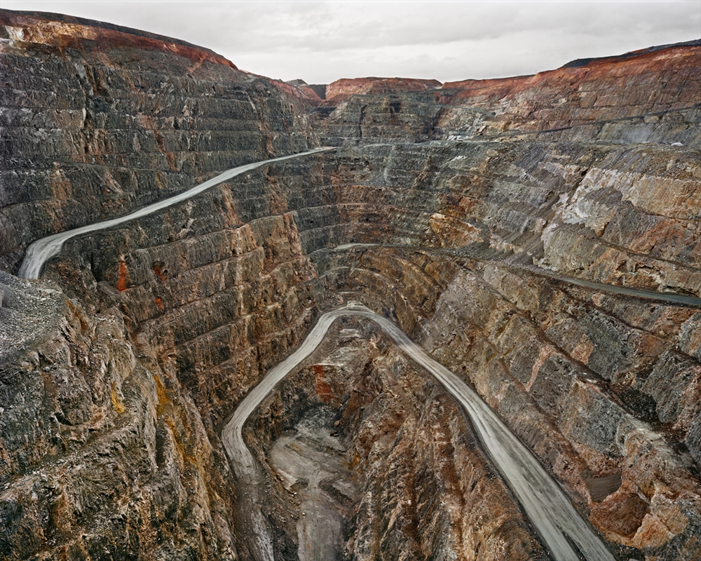 Archisearch - Super Pit #1, Kalgoorlie, Western Australia, 2007 (c) Edward Burtynsky, courtesy Nicholas Metivier  Gallery, Toronto