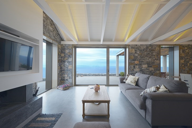 Archisearch Villa Melana at Tyros, Greece / Valia Foufa & Panos Papassotiriou