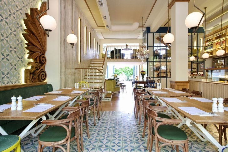 Archisearch  A GREEK STYLE BISTRO: LA MAISON DU GREC / MINAS KOSMIDIS - ARCHITECTURE IN CONCEPT / PHOTOGRAPHY BY I. ROUFOPOULOU