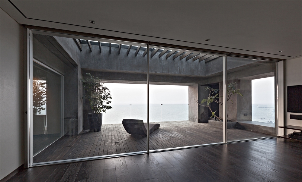 Archisearch - MASTER BEDROOM TERRACE (c) ABRAHAM JOHN ARCHITECTS