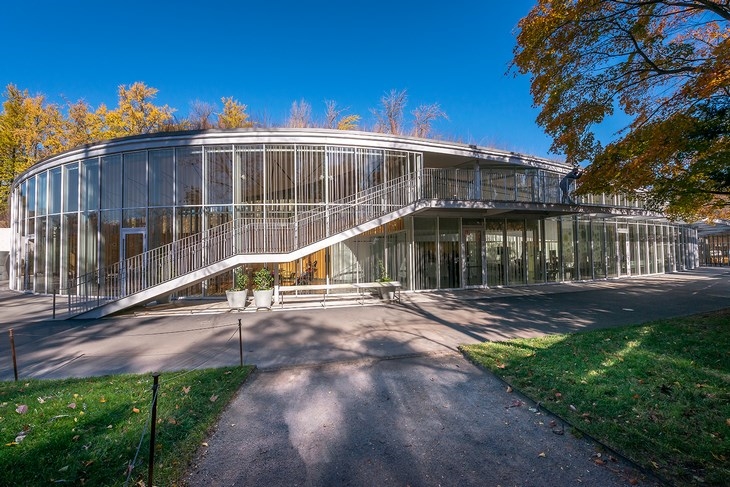 Archisearch BROOKLYN BOTANIC GARDEN VISITOR CENTER / PHOTOGRAPHY BY PYGMALION KARATZAS