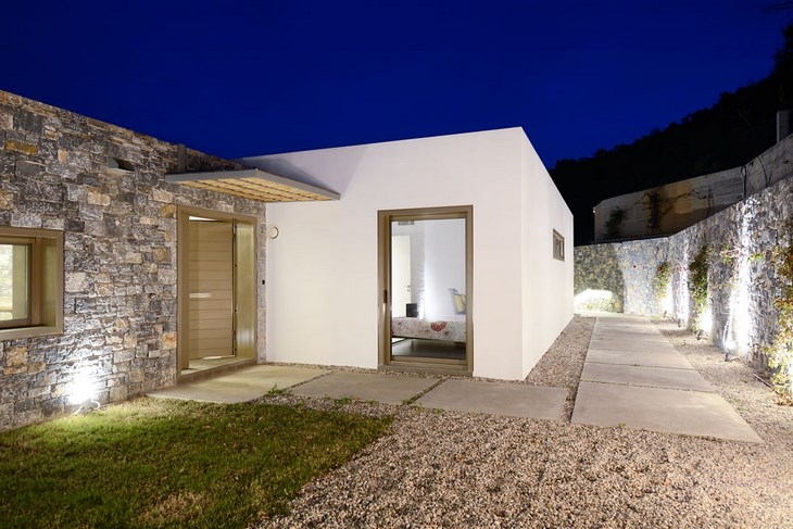 Archisearch - View of main entrace approach, Villa Melana, Tyros Greece, architects Valia Foufa & Panagiotis Papassotiriou (c) Pygmalion Karatzas