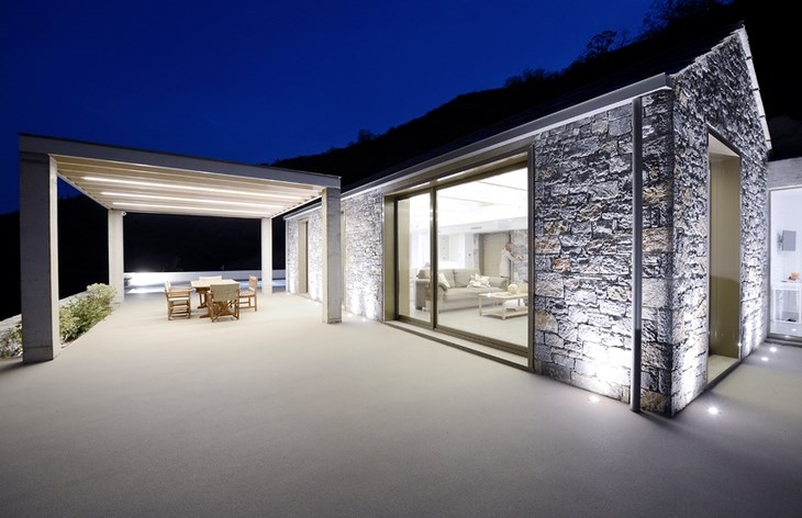 Archisearch - Night view from northern side, Villa Melana, Tyros Greece, architects Valia Foufa & Panagiotis Papassotiriou (c) Pygmalion Karatzas