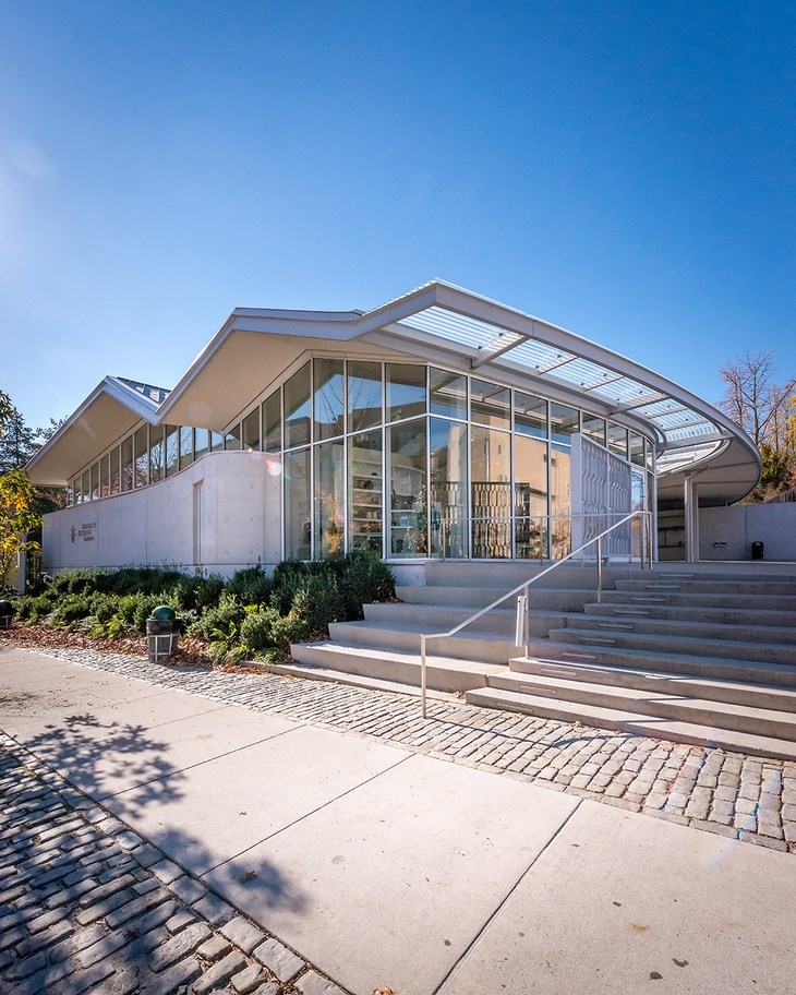 Archisearch - Brooklyn Botanic Garden Visitor Center / Photography by Pygmalion Karatzas