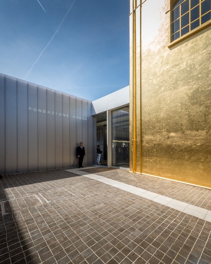 Archisearch - Main entrance to reception, Architects OMA / Rem Koolhaas (c) Pygmalion Karatzas