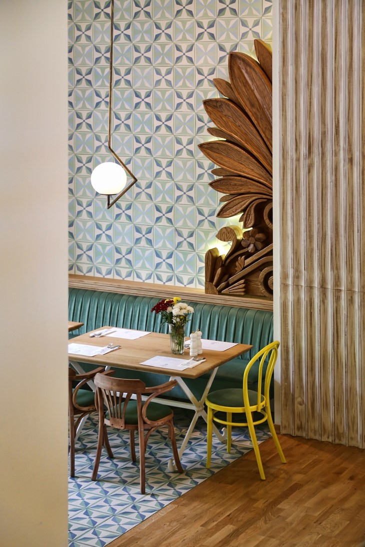 Archisearch  A GREEK STYLE BISTRO: LA MAISON DU GREC / MINAS KOSMIDIS - ARCHITECTURE IN CONCEPT / PHOTOGRAPHY BY I. ROUFOPOULOU