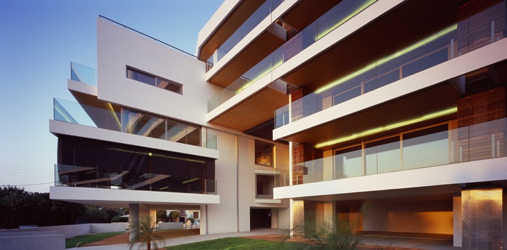 Archisearch - 360° Apartment Building; Patra, 2007, Photo (c)Erieta Attali 