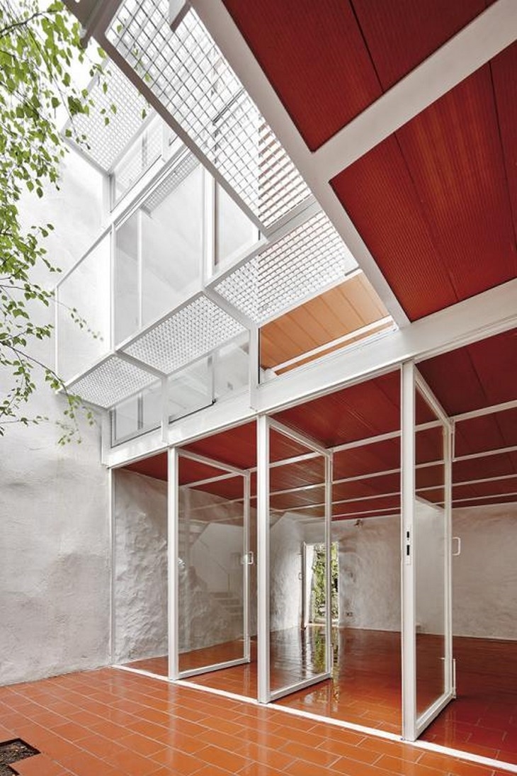 Archisearch MIES VAN DER ROHE AWARD 2015 / EMERGING ARCHITECT SPECIAL MENTION / CASA LUZ