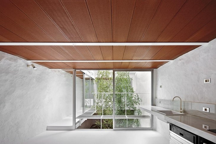 Archisearch - MIES VAN DER ROHE AWARD 2015 / EMERGING ARCHITECT SPECIAL MENTION / CASA LUZ