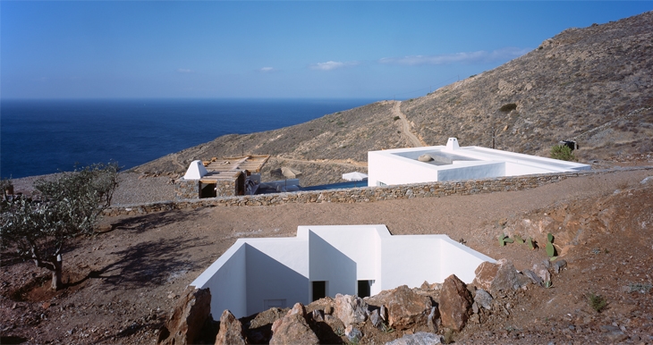 Archisearch - Syros / Photo by E. Attali