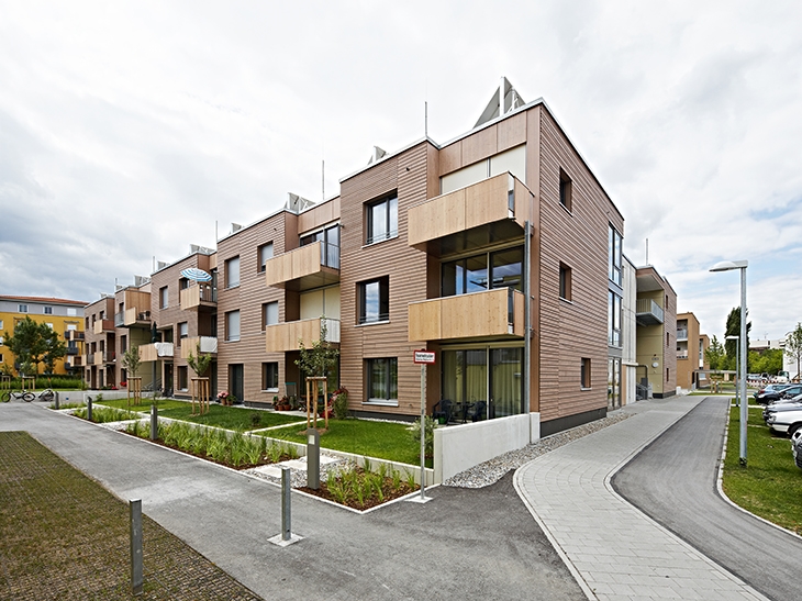 Archisearch THE BEAUTIFUL NEIGHBOURHOOD INSIDE THE RESIDENTIAL BUILDINGS IN INGOLSTADT / BEHNISCH ARCHITEKTEN